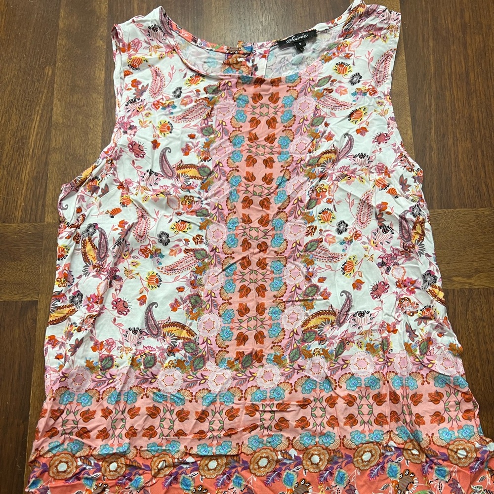 Soiree Sleeveless Floral Top with Button Back Size Small NWOT
